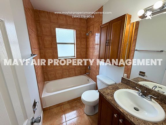 5th image of 4405 Treehouse Ln APT 25E
