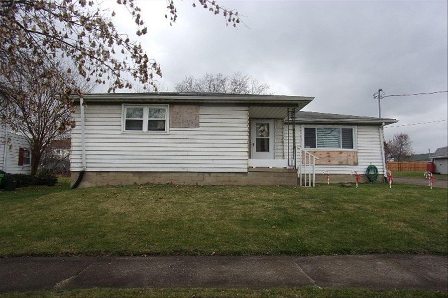 1st image of 325 N Ella St