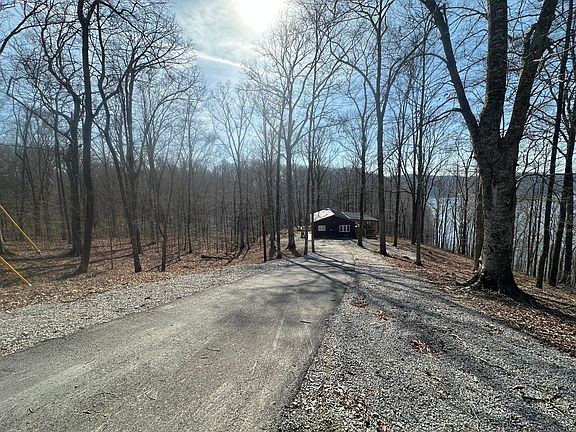 3rd image of 449 Johns Rd