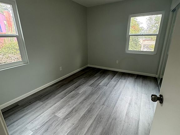 4th image of 2421 Earl St #2421