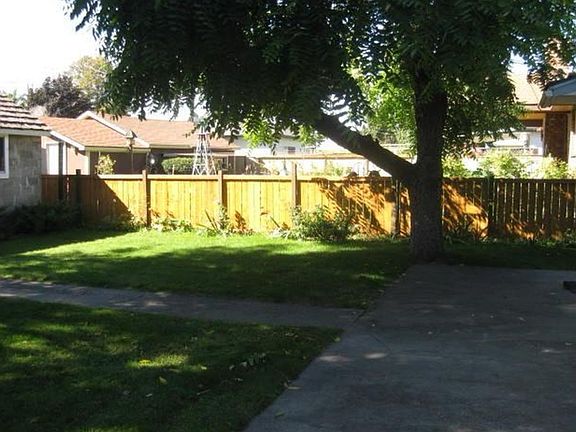 3rd image of 3711 W Heroy Ave