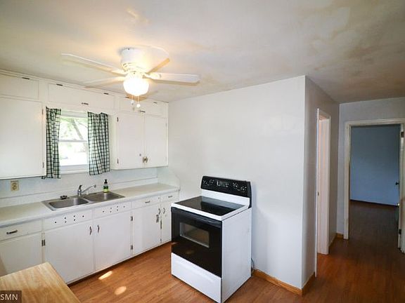 4th image of 3603 8th St N