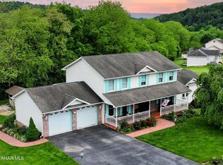 5068 Riverview Rd, Everett, PA 15537