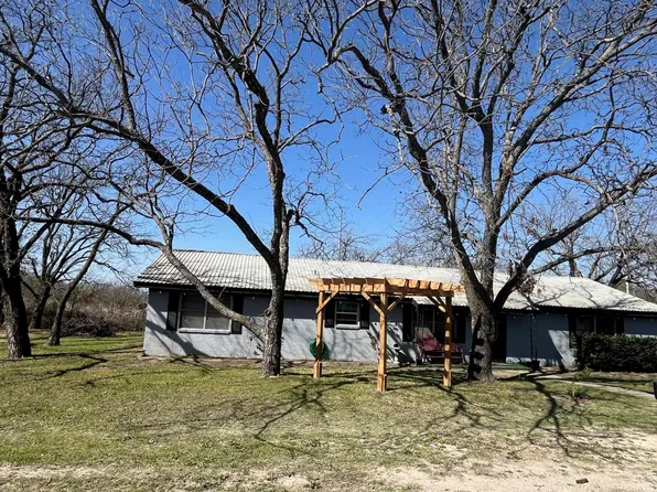 300 S 3rd Street, Lometa, TX 76853