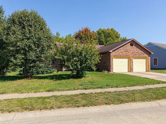 2nd image of 8811 Country Walk Dr