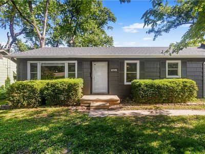 7606 W 66th Ter, Overland Park, KS, 66202