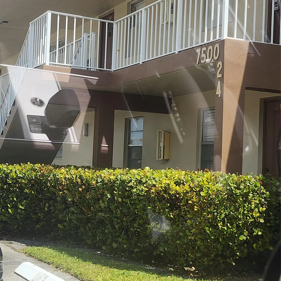 2 bed, 2.0 bath, 990 sqft, $1,700 — Photo 1