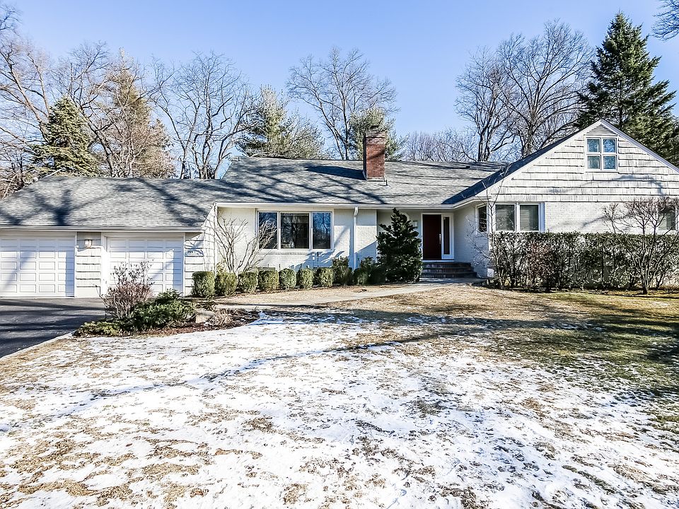Move right in to this spacious home, situated on a level .46 acres w/ room for a pool!