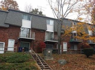 665 Robbins Ave APT 3, Dracut, MA 01826