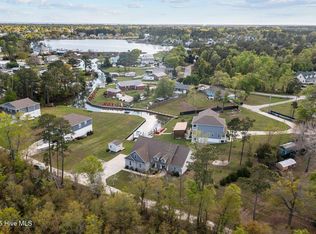 442 Crows Nest Lane, Sneads Ferry, NC 28460