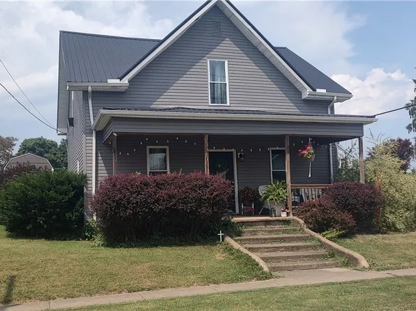22 E 3rd St, Frazeysburg, OH 43822
