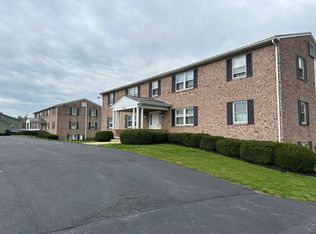 9215 Olde Scotland Rd APT 12, Shippensburg, PA 17257