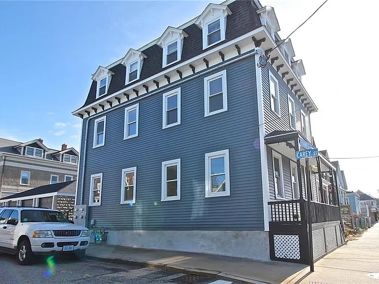 668 Thames St #2 — Photo 35