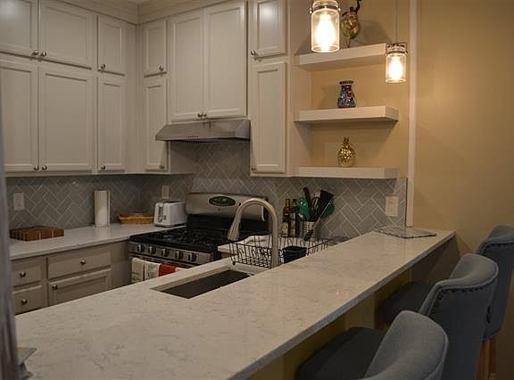 kitchen (previous paint color)