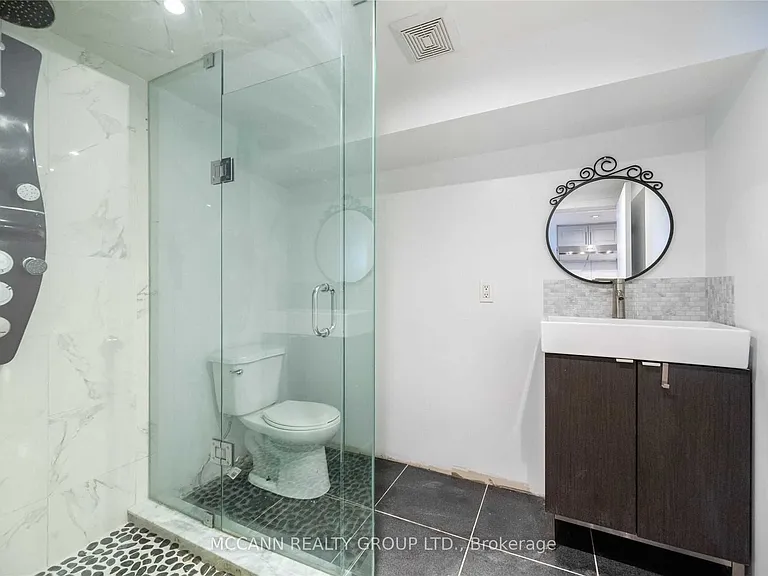 114 Belgravia Ave #BASEMENT — Photo 12
