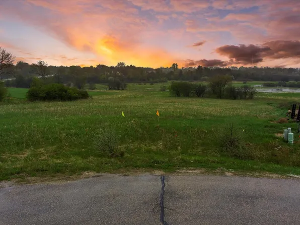 S54W30275 SPRING BROOK COURT, Mukwonago, WI 53149