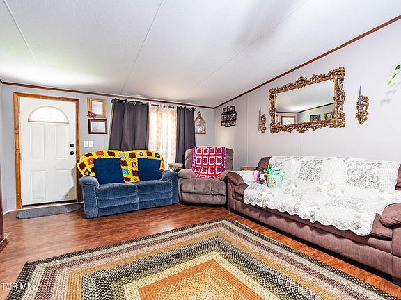 3rd image of 115 Hammond Rd