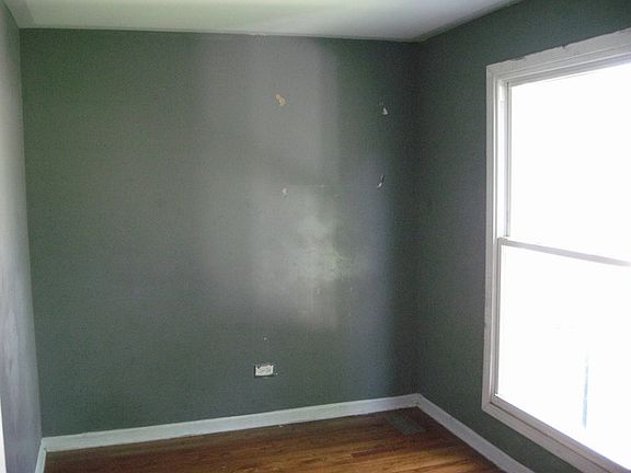 5th image of 239 Geneva Ave