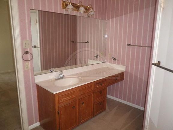 5th image of 4701 Acorn Creek Trl