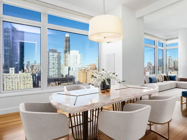 400 East 67th Street 20B image 3 of 19