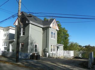 35 Cook Ave, Chelsea, MA 02150