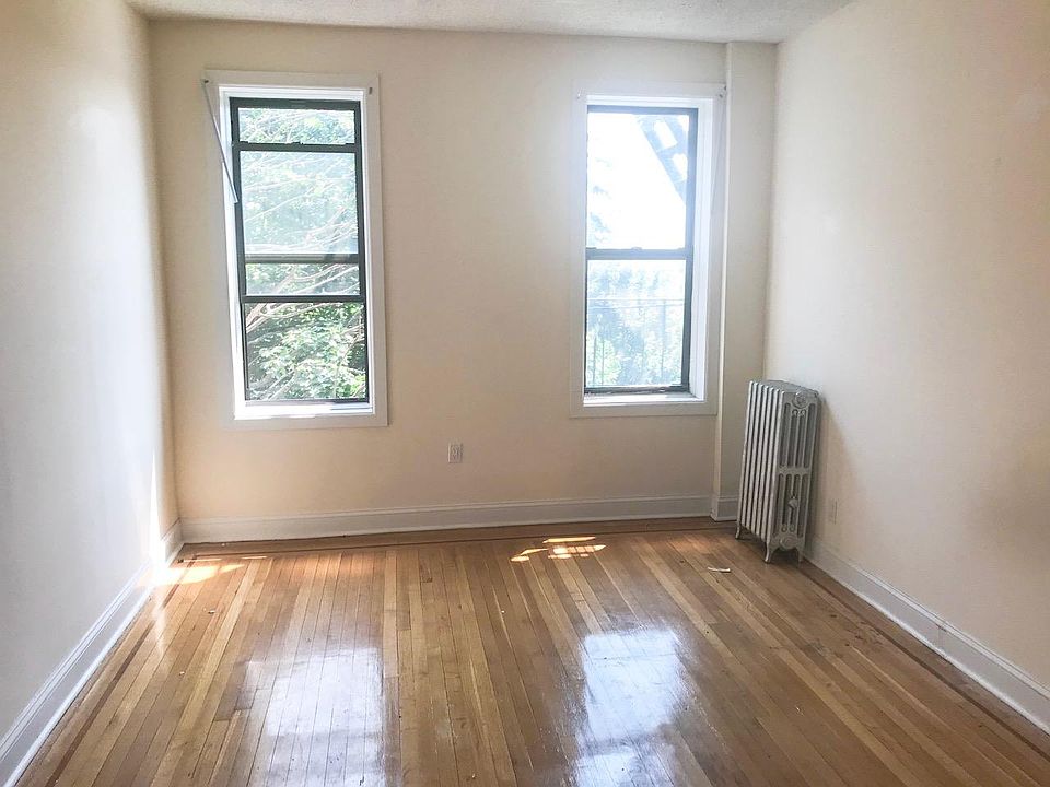 2nd image of 8602 Park Ln S #33