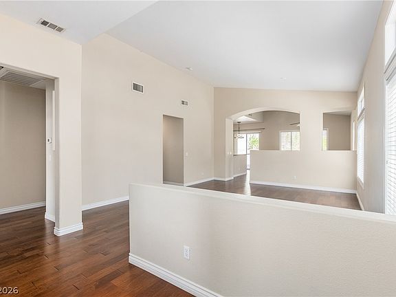 3rd image of 253 Mesquite Ridge Ln
