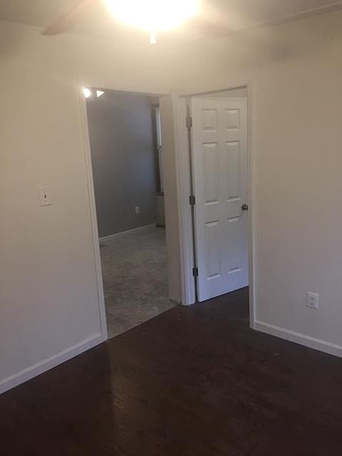 2nd image of 17 Cutler St
