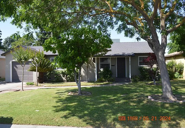 930 S Rose St — Photo 1