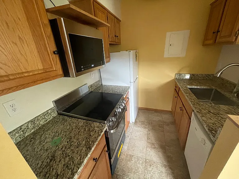 1825 Marine St #1 — Photo 2