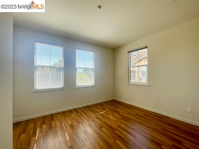 1026 Martin Luther King Dr — Photo 26