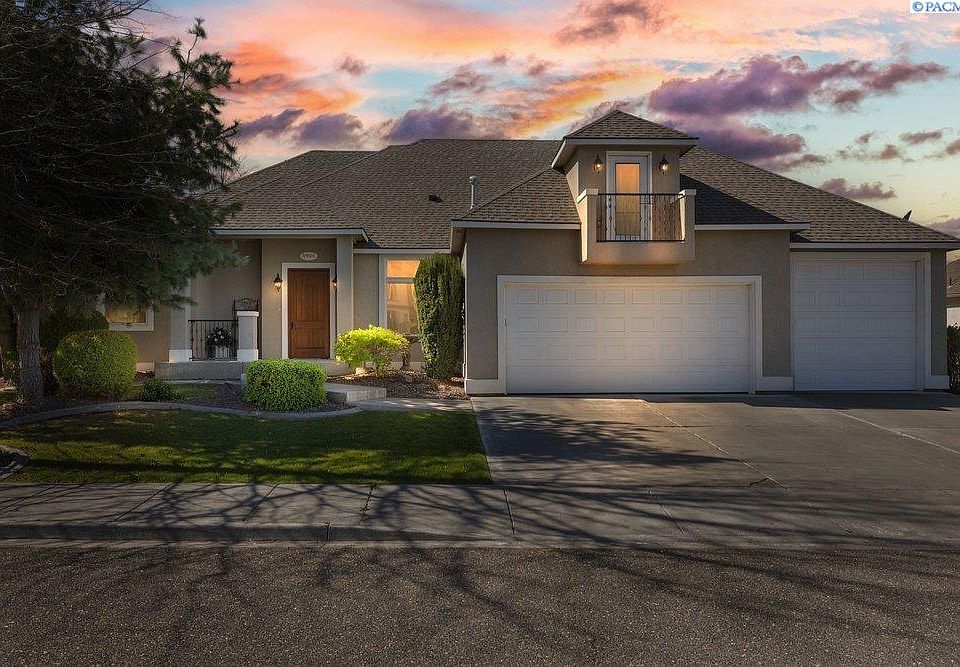 1st image of 3905 W 47th Ave