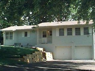 11026 W Olin Ave, Omaha, NE 68144