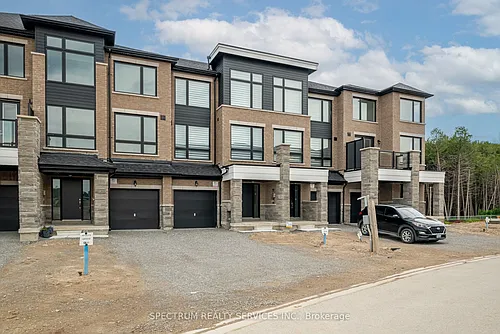 146 Blue Forest Cres Photo 1