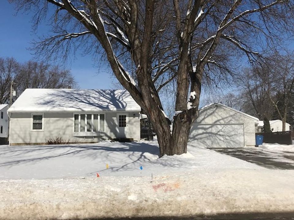 1st image of 123 Old County Road C E