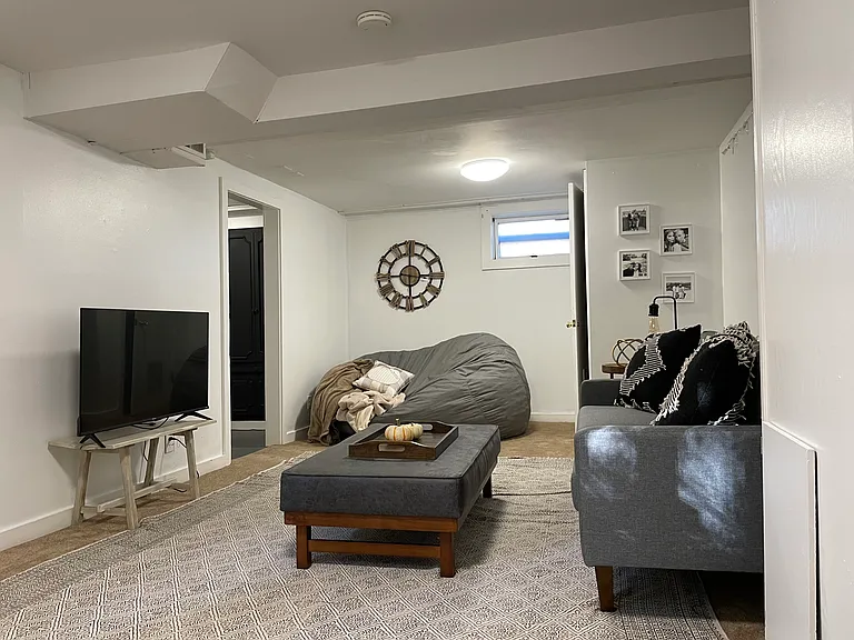 969 Washtenaw Ave — Photo 4