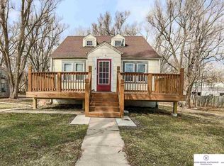 6908 S 25th St, Bellevue, NE 68147