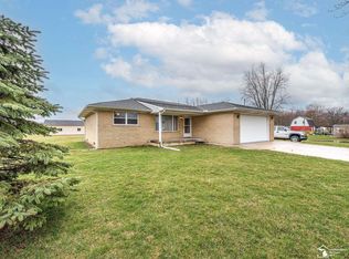 4822 Carleton Rockwood Rd, South Rockwood, MI 48179