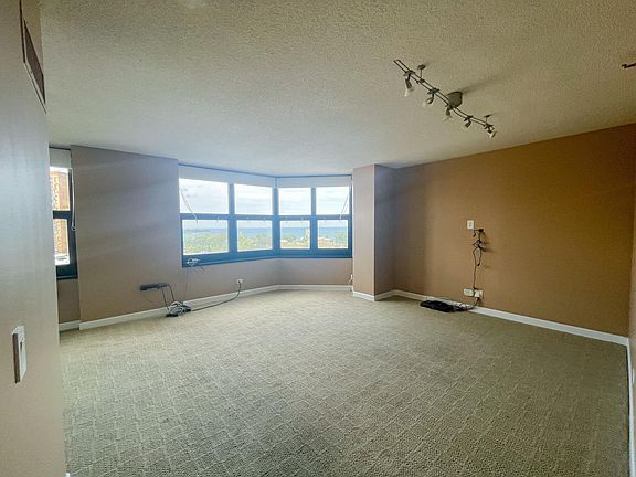 2nd image of 3660 N Lake Shore Dr APT 902