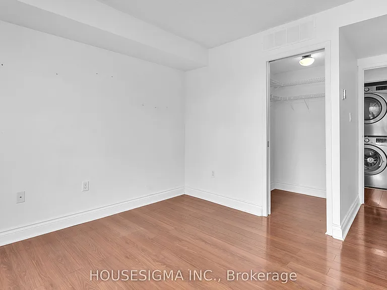7 Picton St #601 — Photo 10