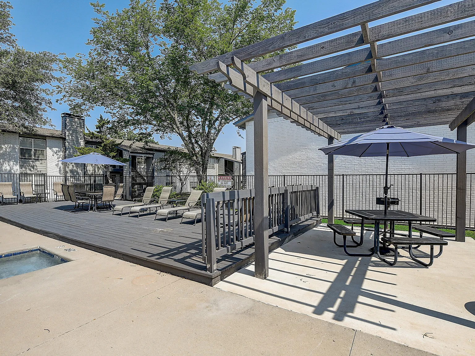 Summerwind Apartments — Photo 3