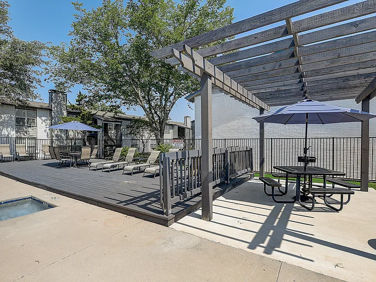 Summerwind Apartments — Photo 3