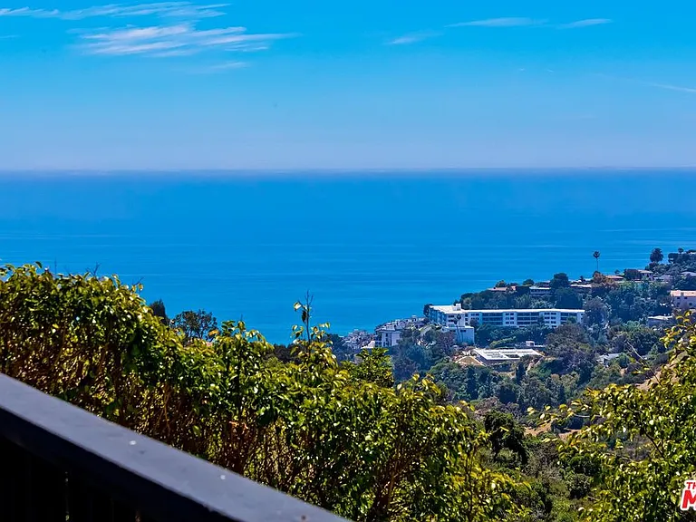 823 Enchanted Way — Photo 3