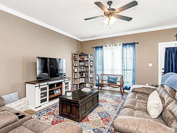 2nd image of 32420 Creek Pointe Dr