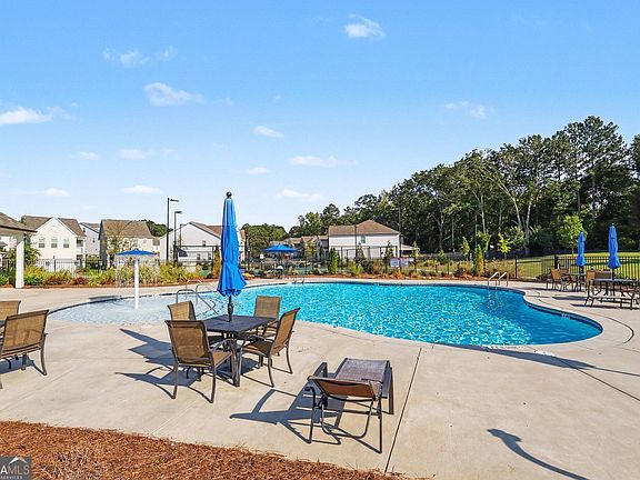5th image of 3722 Silvery Way