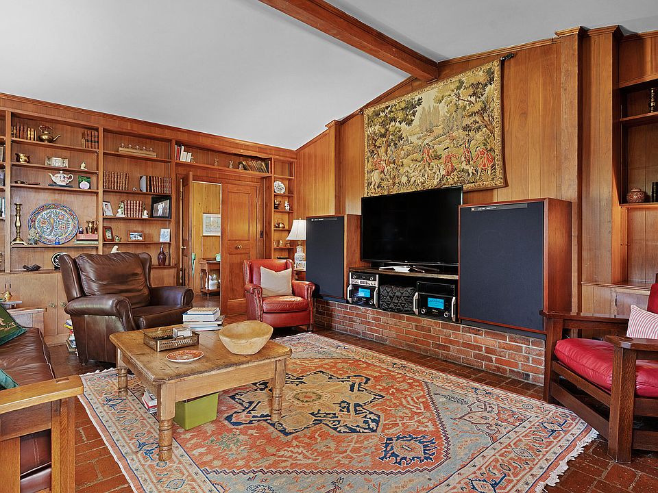 40th image of 1001 Fleetwood Dr