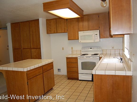 4th image of 5603 W Driftwood Ct