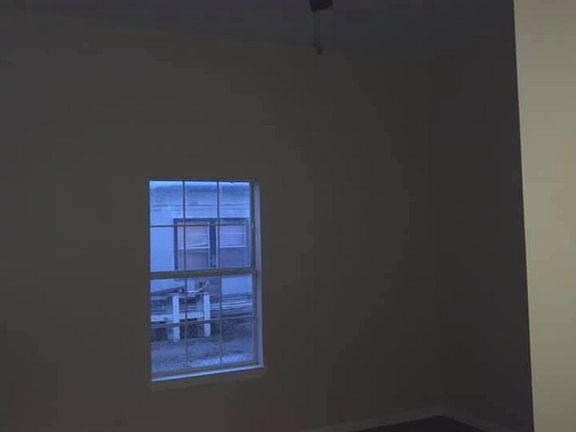 5th image of 2358 E Los Ebanos Blvd