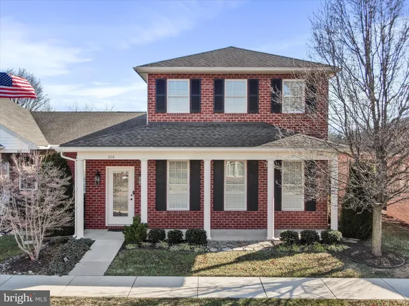 608 Tudor Dr, Hagerstown, MD 21742