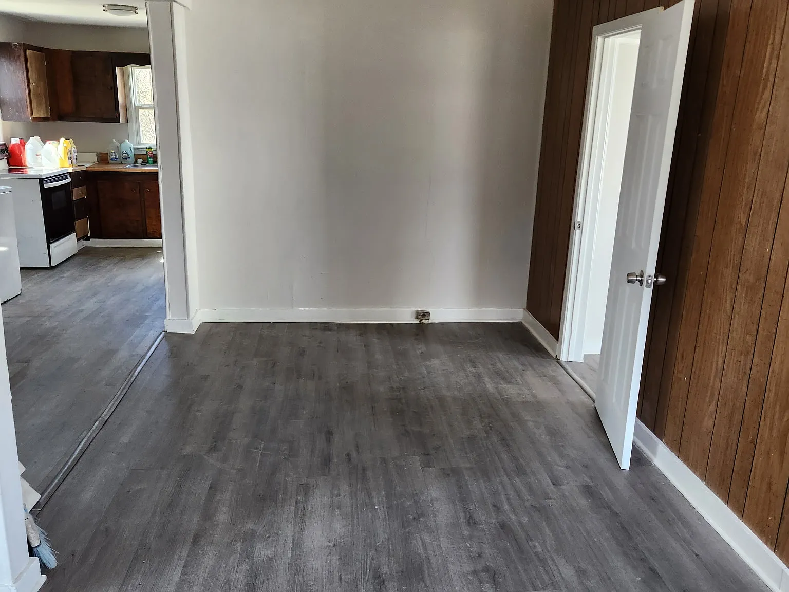 2 bed, 800 sqft, $1,000 — Photo 2